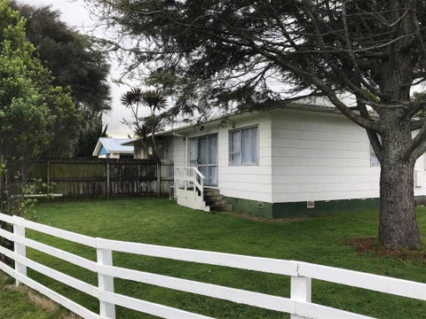 25B Challen Close, Conifer Grove, Takanini