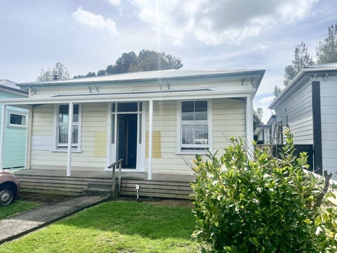 24 Cole Street, Dannevirke