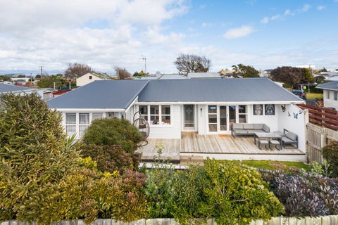 42 Edinburgh Terrace, Foxton Beach, Foxton