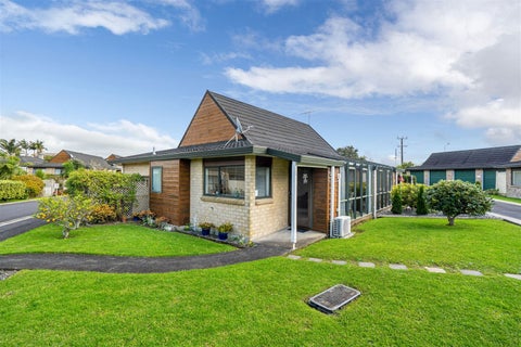 10/18 Williams Road, Hobsonville, Auckland