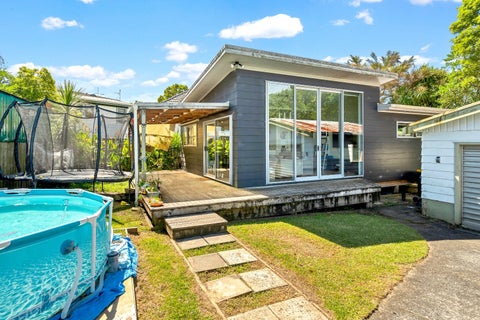 1 Pitcher Place, Glen Eden, Auckland