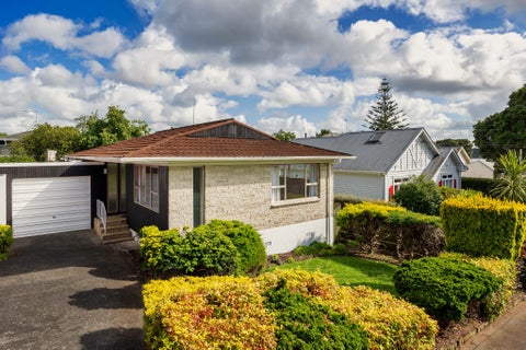 2/13 Violet Street, Mount Albert, Auckland