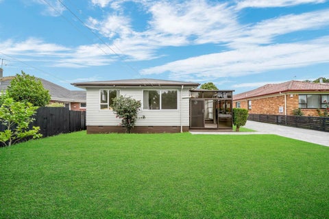 1/18 Sunnyside Crescent, Papatoetoe, Auckland