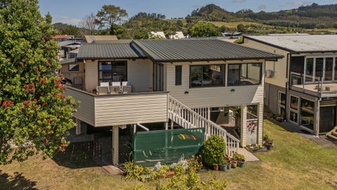 10 Oyster Drive, Cooks Beach, Whitianga