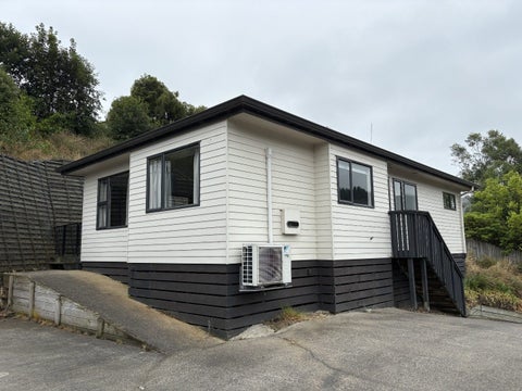 332 Kaikorai Valley Road, Bradford, Dunedin