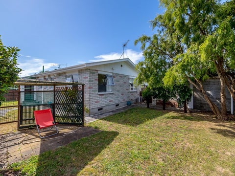 0 , Carterton