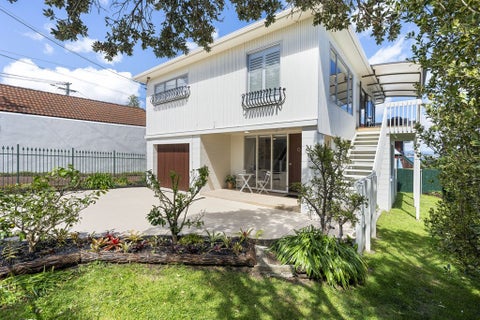 1/106 Stanley Point Road, Stanley Point, Auckland