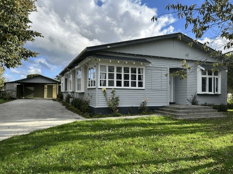 17 Halls Road, Pahiatua