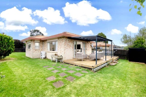 1 Thomas Rea Place, Te Atatu South, Auckland