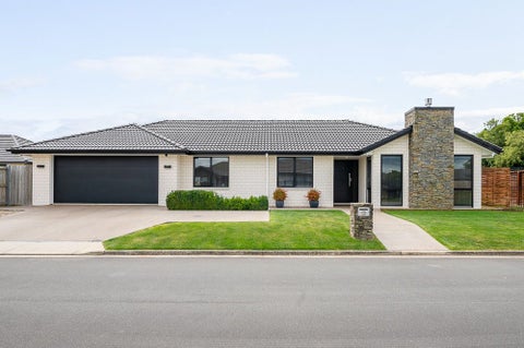 2 Oderings Place, Huntington, Hamilton