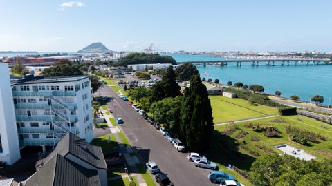 1/18 Cliff Road, Tauranga, Tauranga