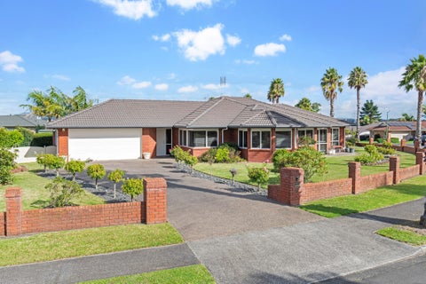 6 Parkhaven Drive, Rosehill, Papakura