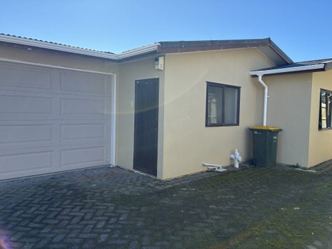 5 Gregg Place, Sunnyvale, Auckland