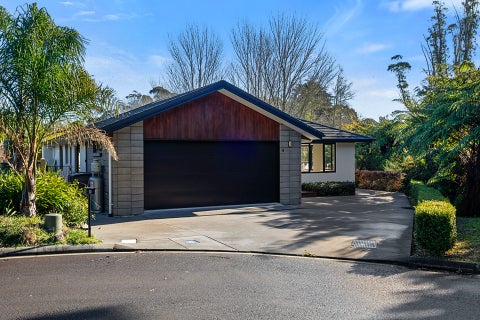 8 Matau Lane, Ferndale, New Plymouth