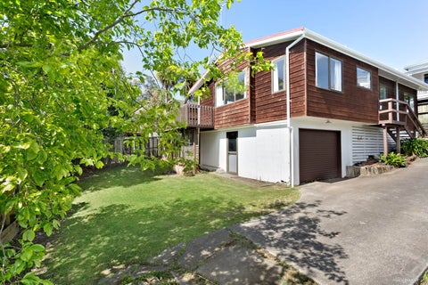 148B Sunset Road, Unsworth Heights, Auckland