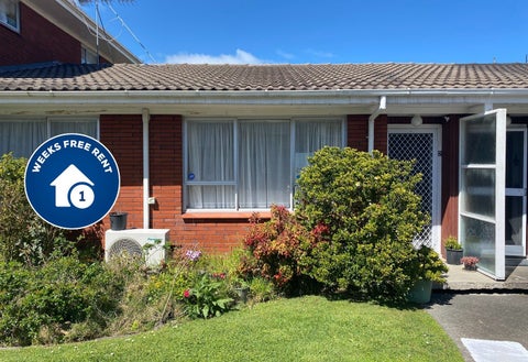 2/164 White Swan Road, Mount Roskill, Auckland