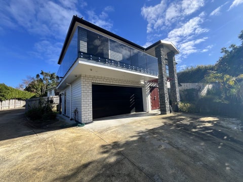 22 Hilling Street, Titirangi, Auckland