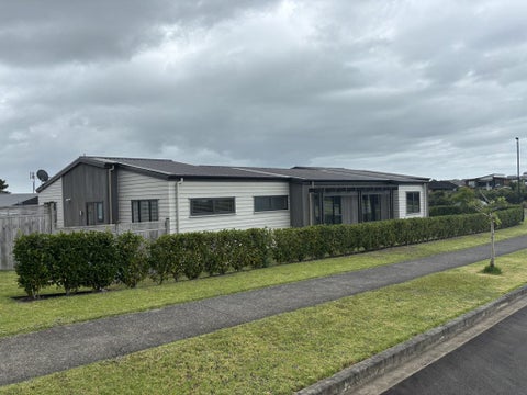 55 Kahawairahi Drive, Beachlands, Auckland