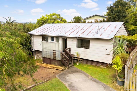 2/18 Elizabeth Drive, West Harbour, Auckland