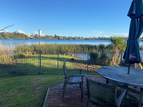 2/38 Kitchener Road, Milford, Auckland
