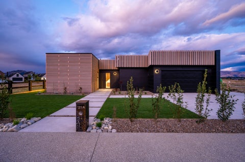 21 Deans Drive, Wānaka
