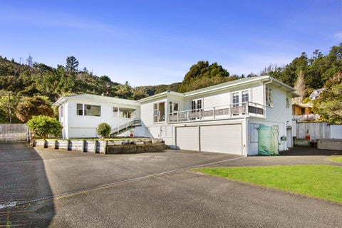 100 Manuka Street, Stokes Valley, Lower Hutt