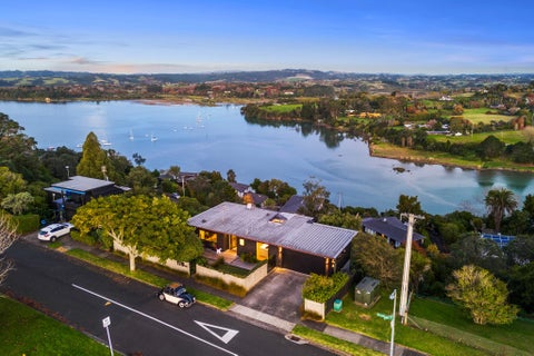 175 Sandspit Road, Shelly Park, Auckland