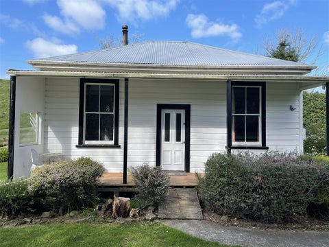 1760 Tarata Road, Tarata, Inglewood