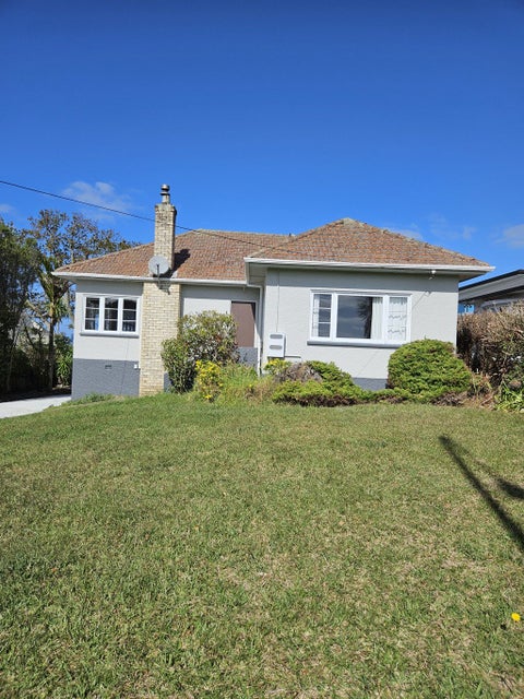 15 Pupuke Road, Birkenhead, Auckland