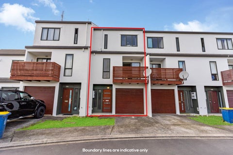 11/12 Ambrico Place, New Lynn, Auckland