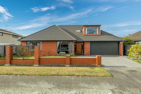 2/2 Corfe Street, Ilam, Christchurch