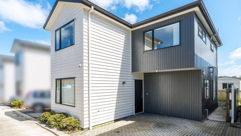54C Chilcott road, Henderson, Auckland