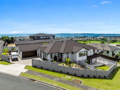 2 Ascot Way, Orewa, Orewa