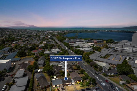 3/197 Shakespeare Road, Milford, Auckland
