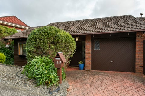 16B Parklands Drive, Karori, Wellington