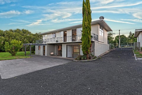 281 Riverhead Road, Riverhead, Riverhead