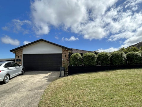 21 Bradnor Meadows Drive, Swanson, Auckland