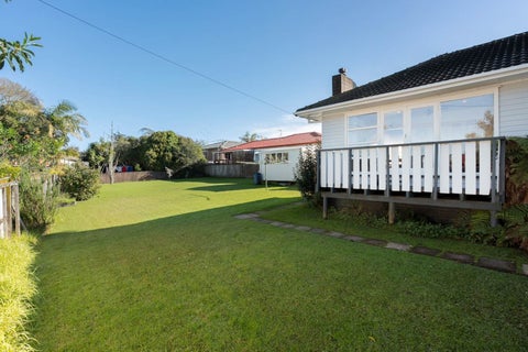 89 View Road, Henderson, Auckland