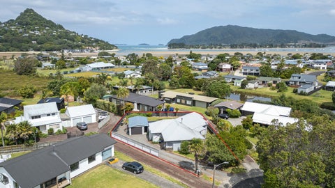 13 Willow Grove, Tairua, Tairua