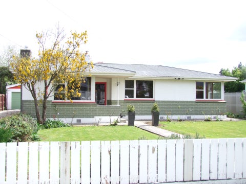 44 Centennial Avenue, Milton