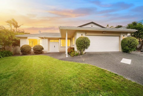 8 Javelin Place, West Harbour, Auckland