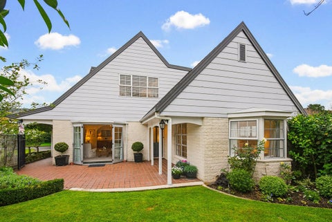 5 Patterson Grove, Waikanae, Waikanae