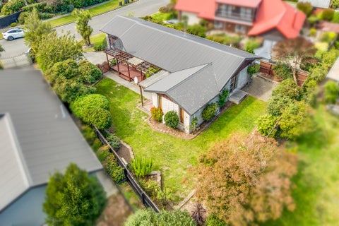 17 Yellowstone Crescent, Burwood, Christchurch