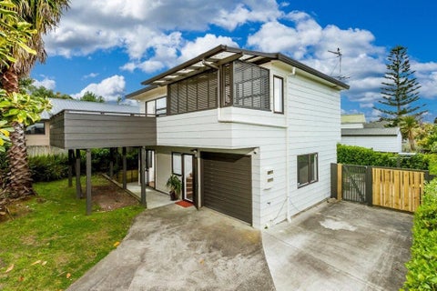 2/6 Evan Street, Belmont, Auckland