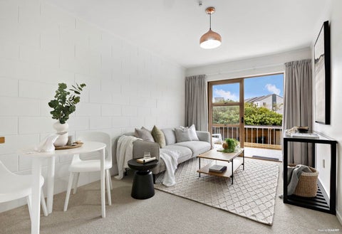 10/27 St Georges Road, Avondale, Auckland