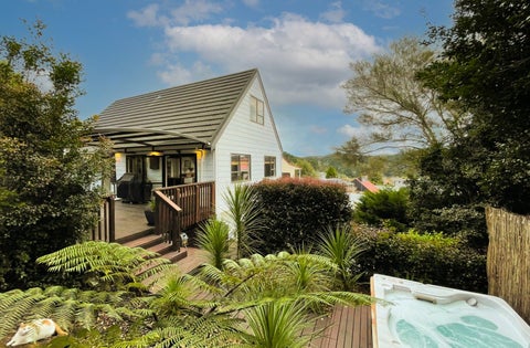 6 Puketiro Place, Paihia, Paihia