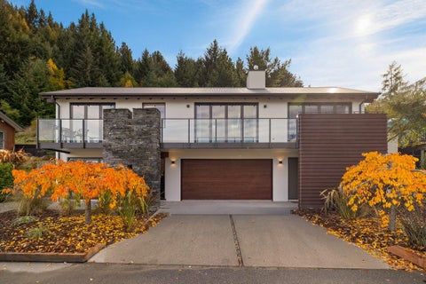 1 Goldleaf Hill, Queenstown, Queenstown