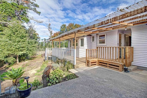 49 Totaravale Drive, Totara Vale, Auckland