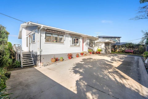 106 Carlisle Road, Browns Bay, Auckland