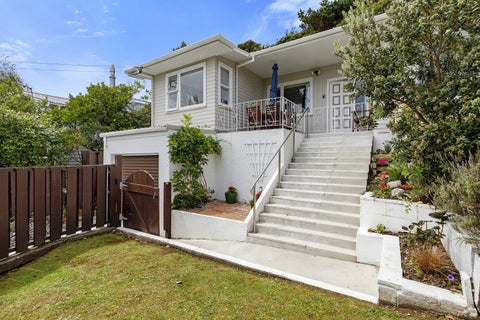 27 Lord Street, Stokes Valley, Lower Hutt